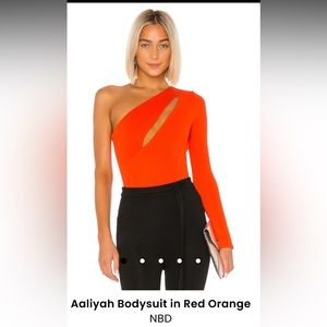 🔥NBD brand Gorgeous Aaliyah Bodysuit in Red Orange
Size Small